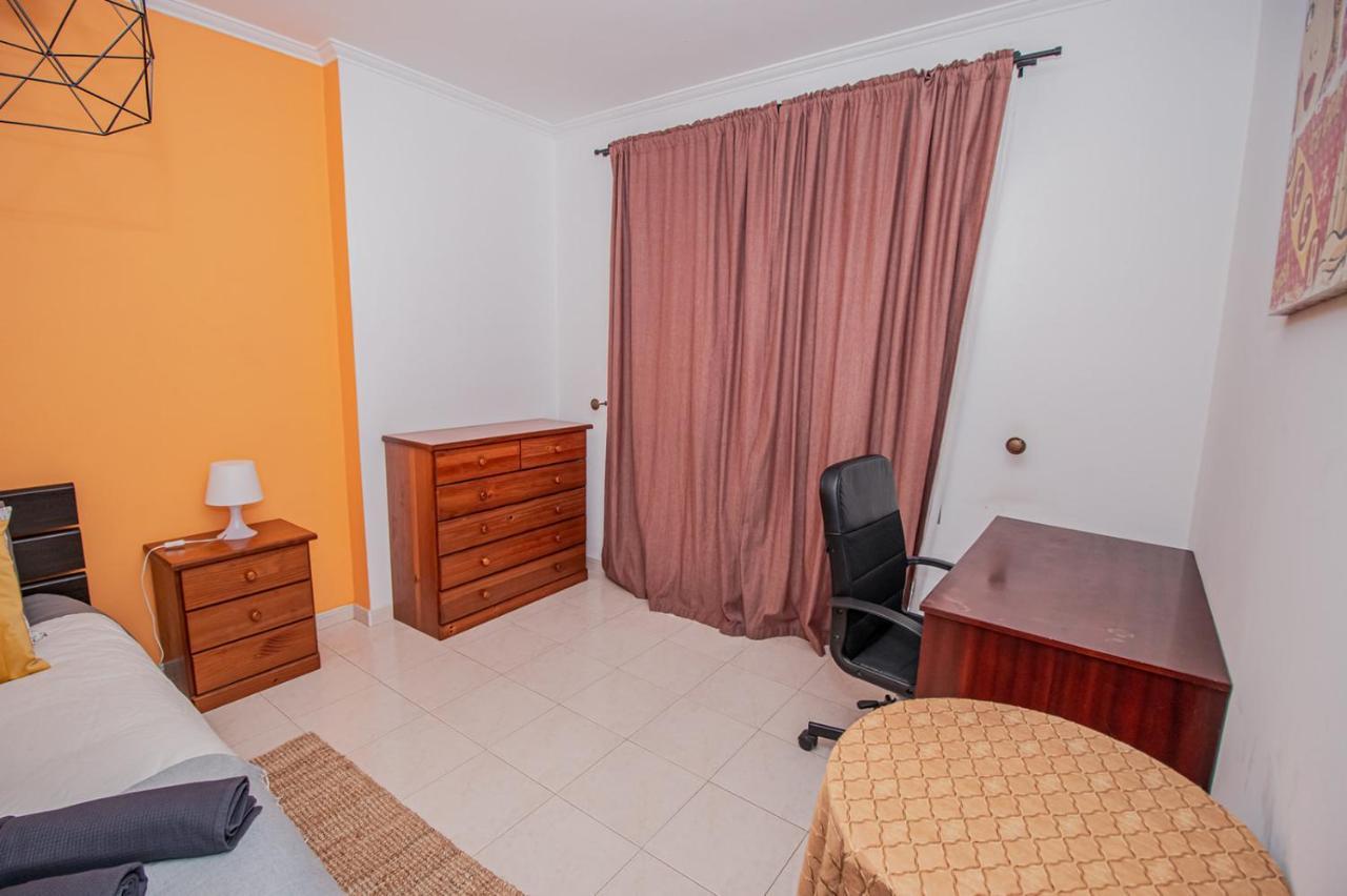 Charming Private Rooms In An Apartment A2 Penha - Faro Exterior photo